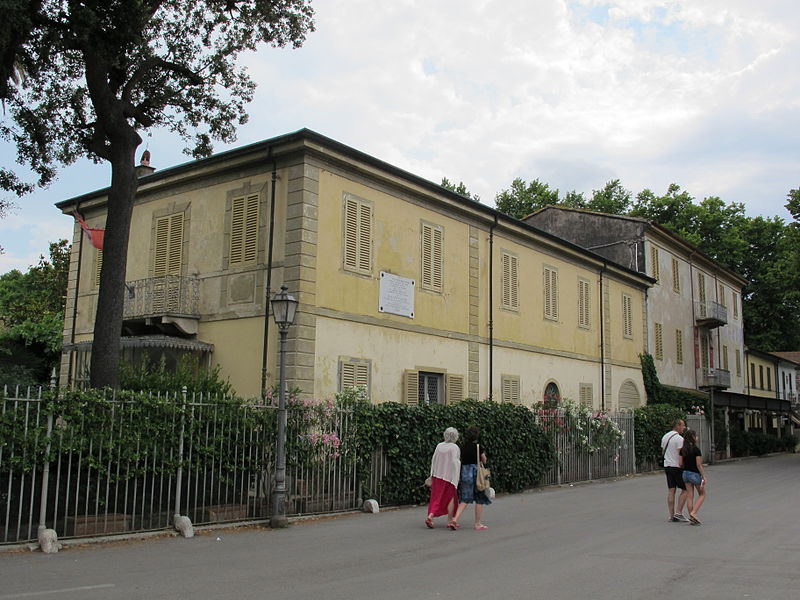 Puccini on the lake shore: the museum where you can’t take pictures, but only listen…